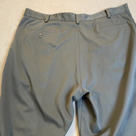 Nike Golf Mens Pants Size 40x32 Gray Polyester Flat Front Cuffs Breathable - Picture 9 of 15